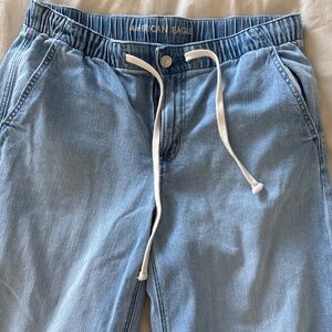 American eagle elastic waist jean size medium